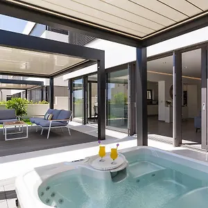 Shell Luxury Residences With Pool And Whirlpool Appartement Zadar